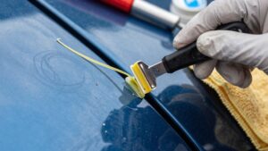 removing old sealant from paint surfaces